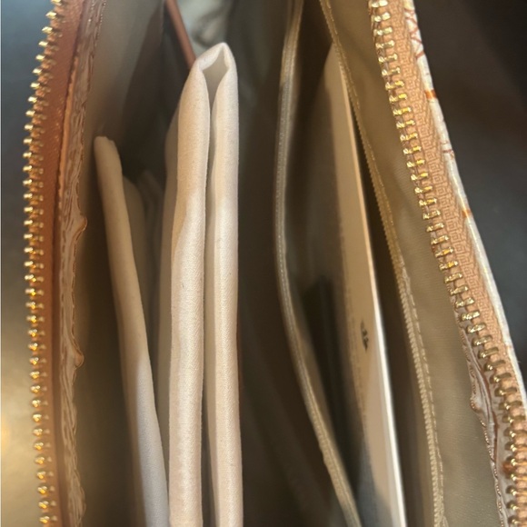 Brahmin Esme Shoulder Bag in Scallop Bondi genuine leather - Picture 3 of 14